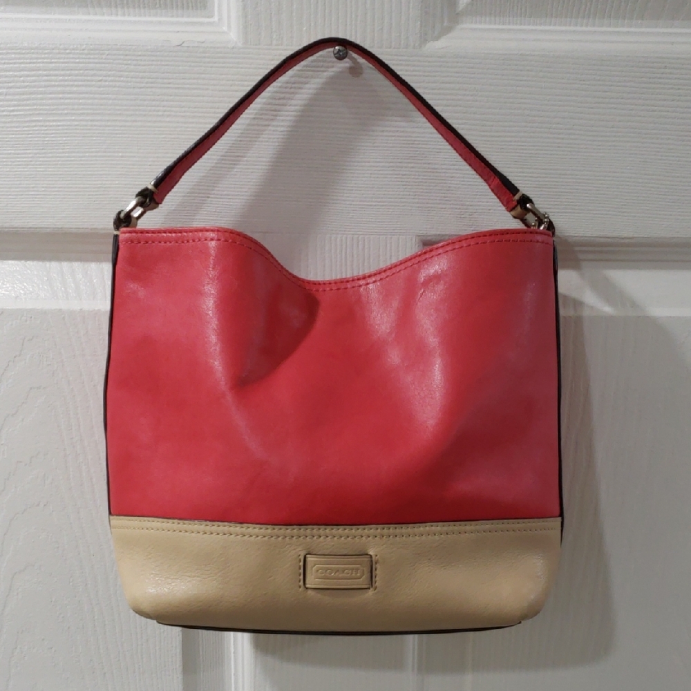 Coach Two-Tone Pink & Tan Leather Hobo Bag – Stylish Shoulder Purse - 11"x8"x4" - Picture 3 of 12